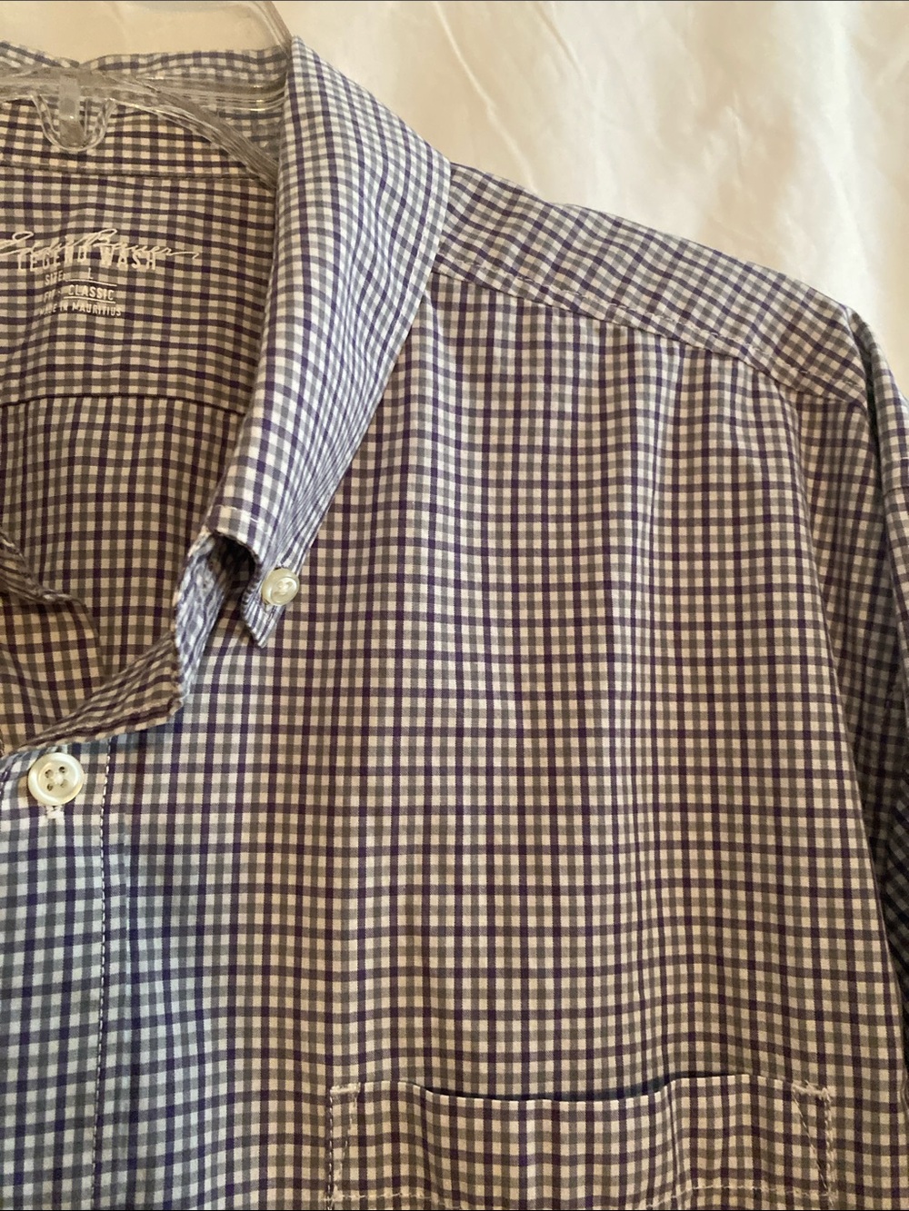 Eddie Bauer Men’s Purple and White Gingham Button-Down Shirt (0054)